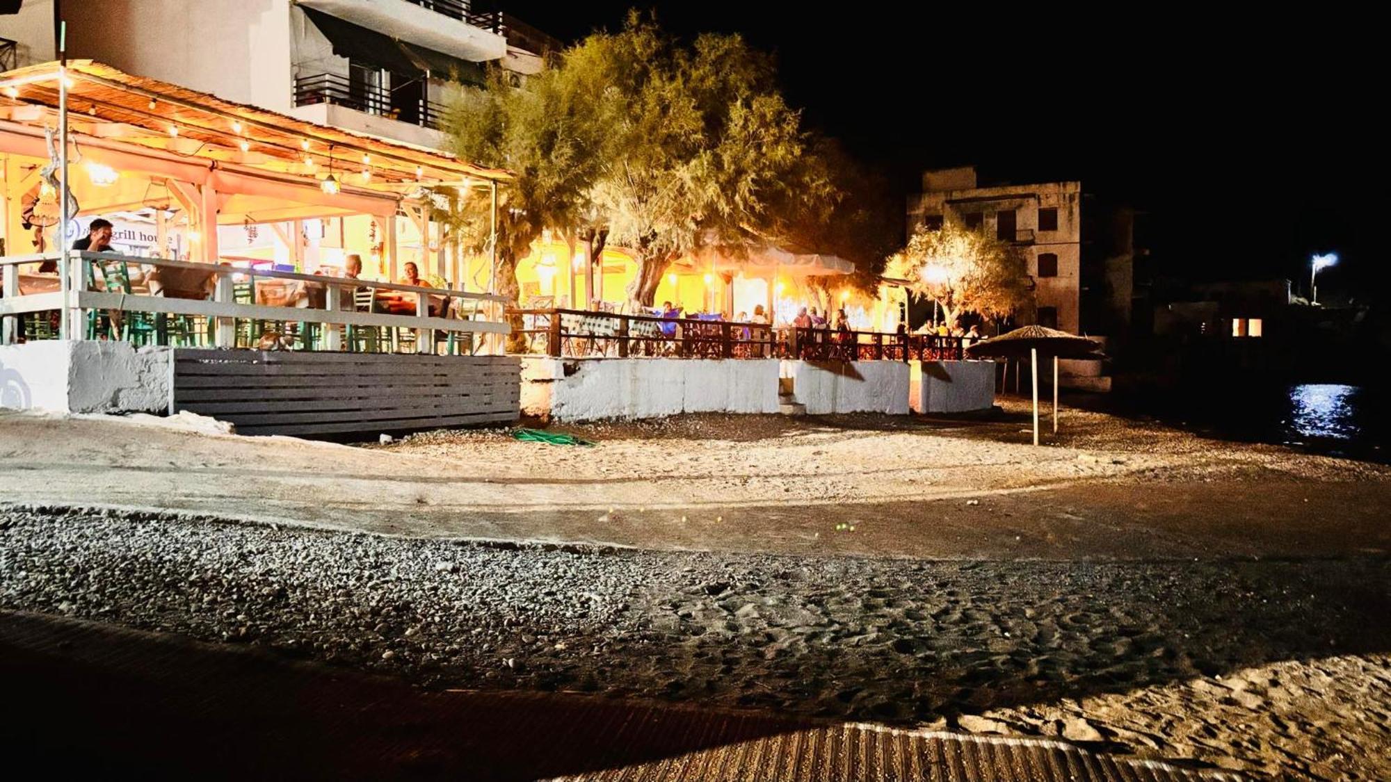 Nefeli Hotel Agios Kirykos  Exterior photo